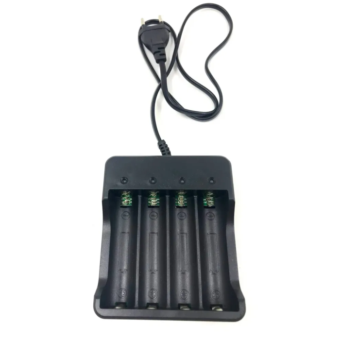 Розумний зарядний пристрій для акумуляторів 18650 на 4 слоти Li-Ion 4-BATTERY CHARGER