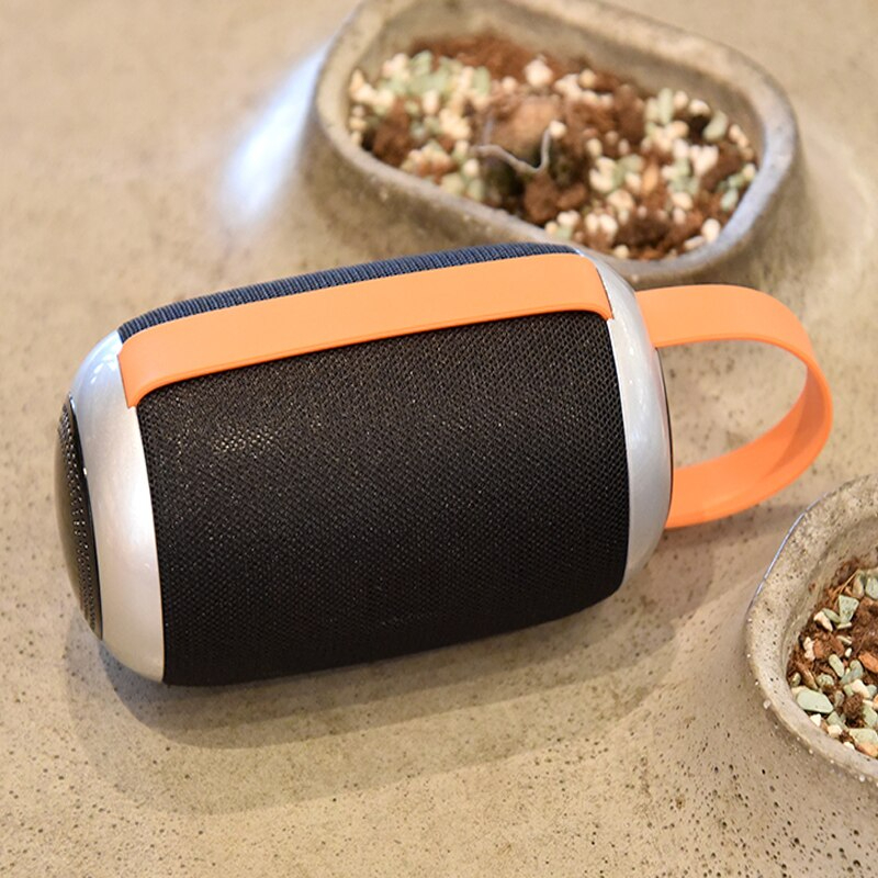 Портативна колонка TG-112 з USB+SD+ Bluetooth+ FM радіо Портативна колонка TG-112 з USB+SD+ Bluetooth+ FM радіо